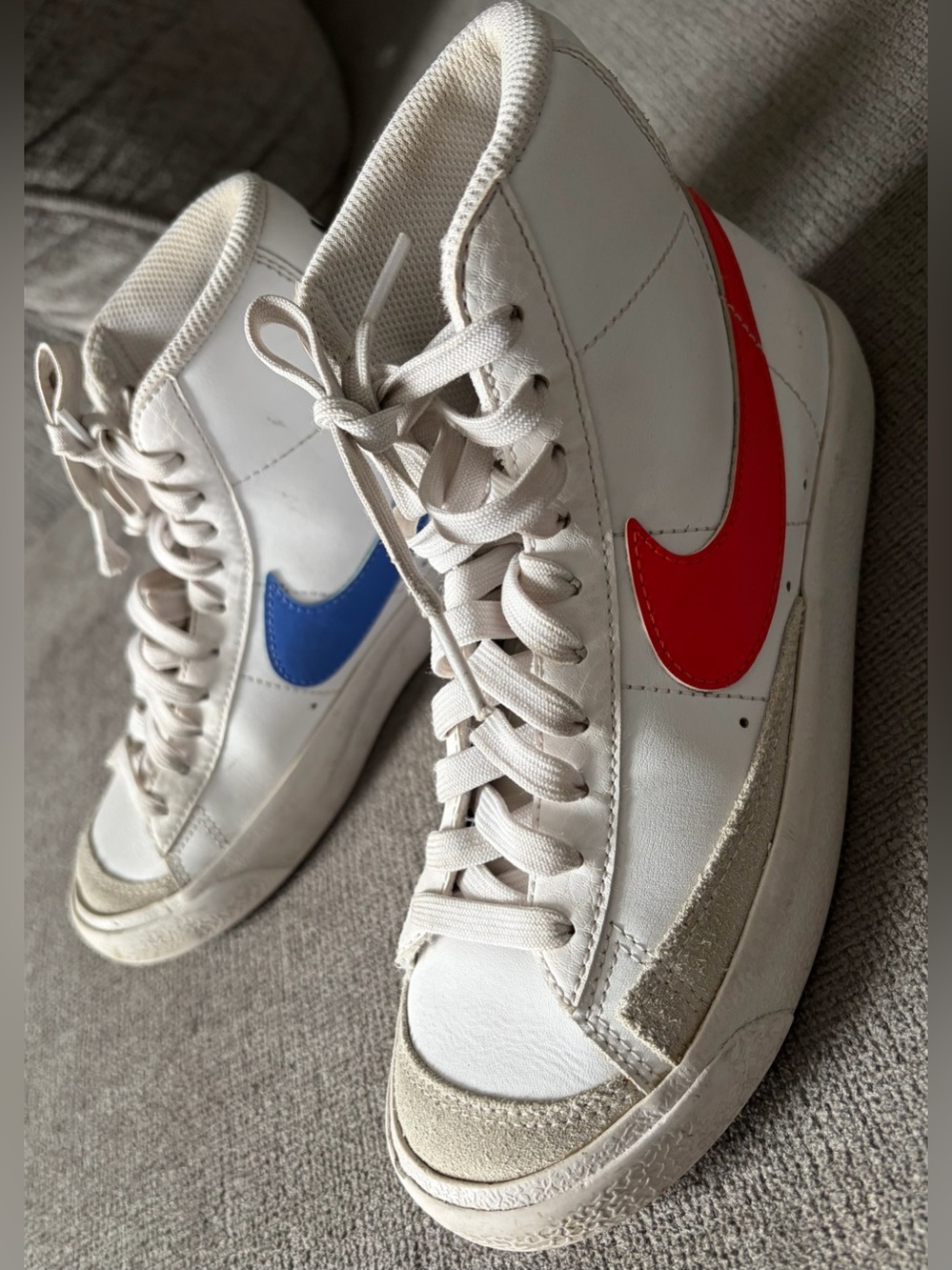 Nike kids White High-Top shoes